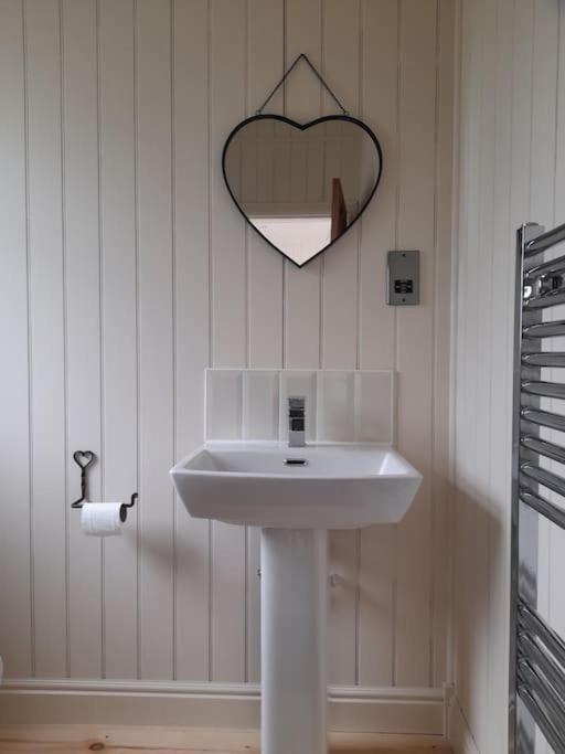 Apartament Dinky'S Den Coverack Zewnętrze zdjęcie