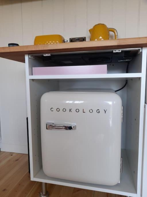 Apartament Dinky'S Den Coverack Zewnętrze zdjęcie