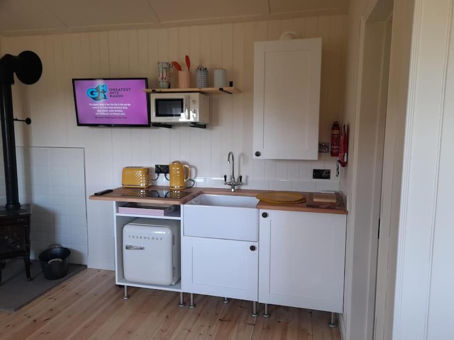 Apartament Dinky'S Den Coverack Zewnętrze zdjęcie